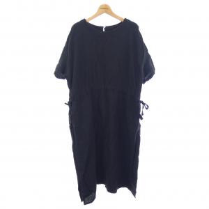 TEEE ワンピース